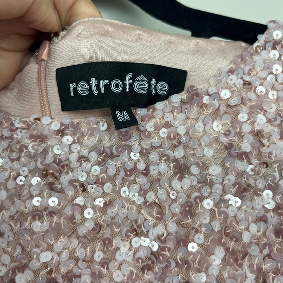 RETROFETE NIKKI OMBRE PINK MINI SEQUIN DRESS WITH SLEEVES SIZE MEDIUM - Picture 11 of 11